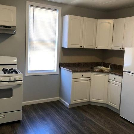 Private 2-Bedroom With Free Parking And Direct Bus To Nyc Manhattan Only 2 Blocks Away Linden Exterior photo